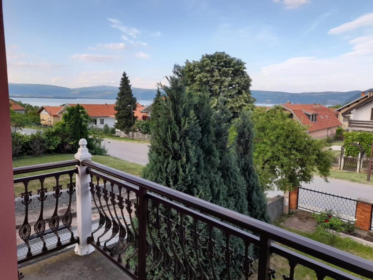 Guest House Lona Golubac Exteriér fotografie
